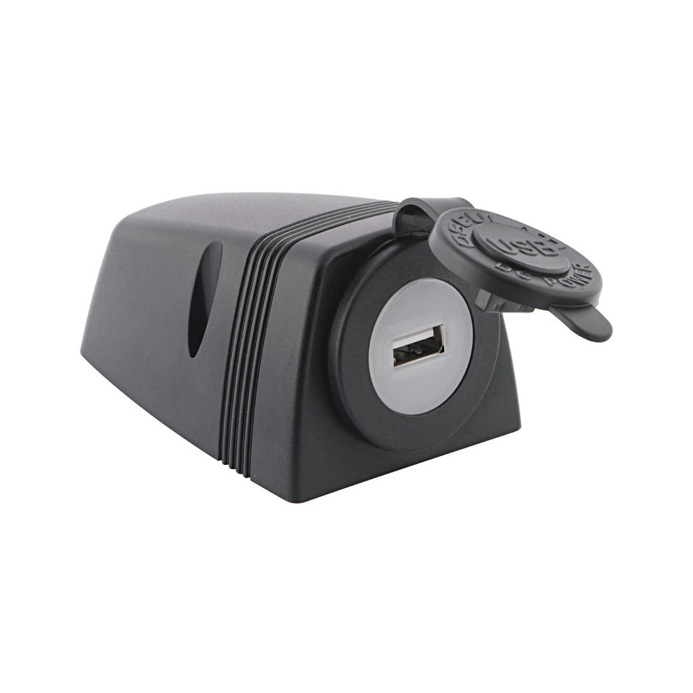 Sytytin ja/tai USB-pistoke