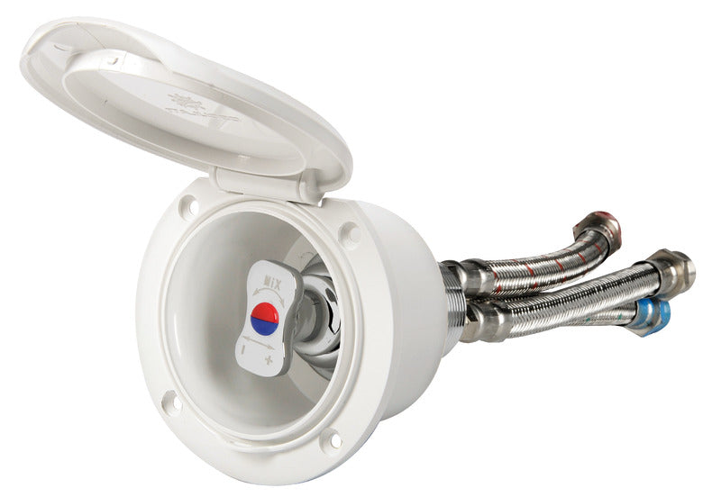 Terassisuihku sekoittimella