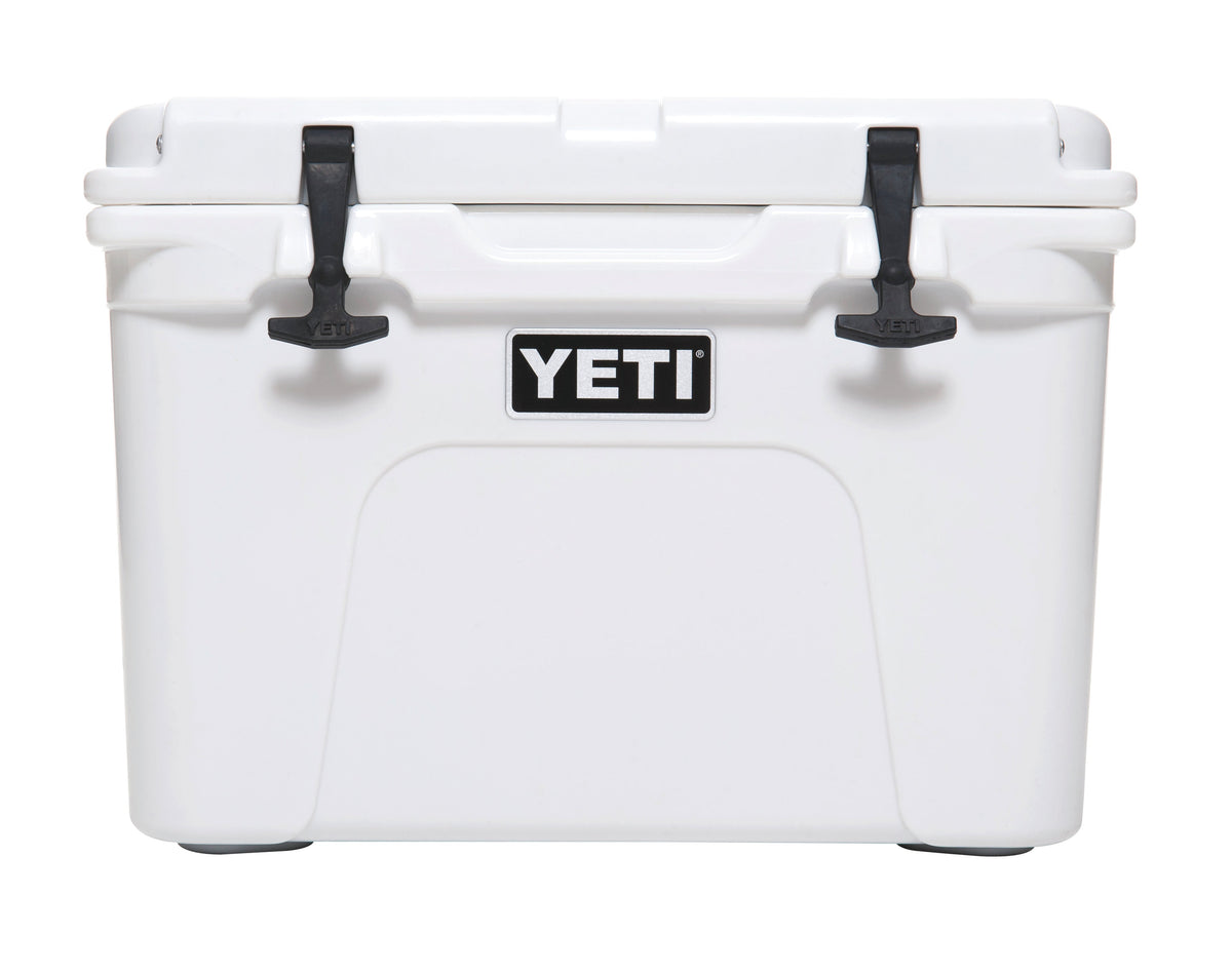 YETI Tundra 35, White, front view