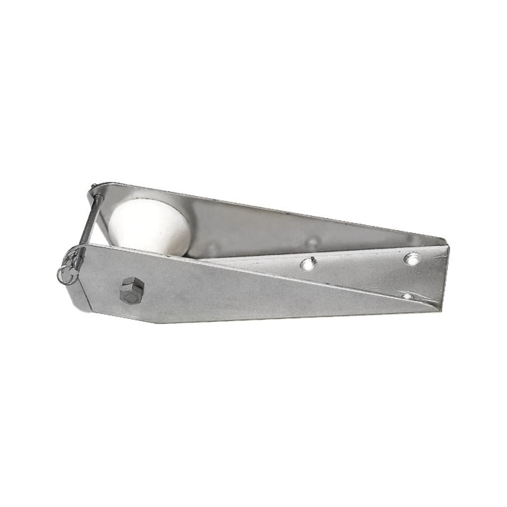 Bow roller for anchor retrieval