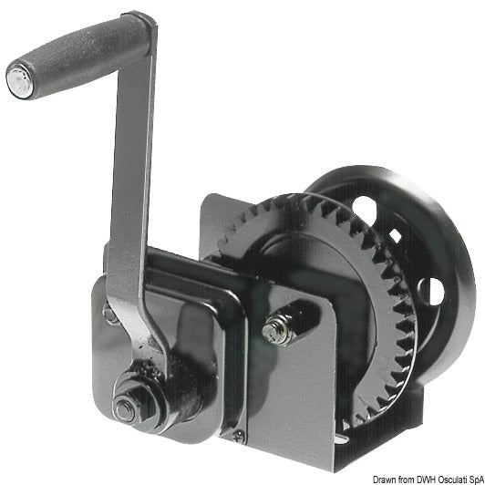 Boat haulage winch with clutch