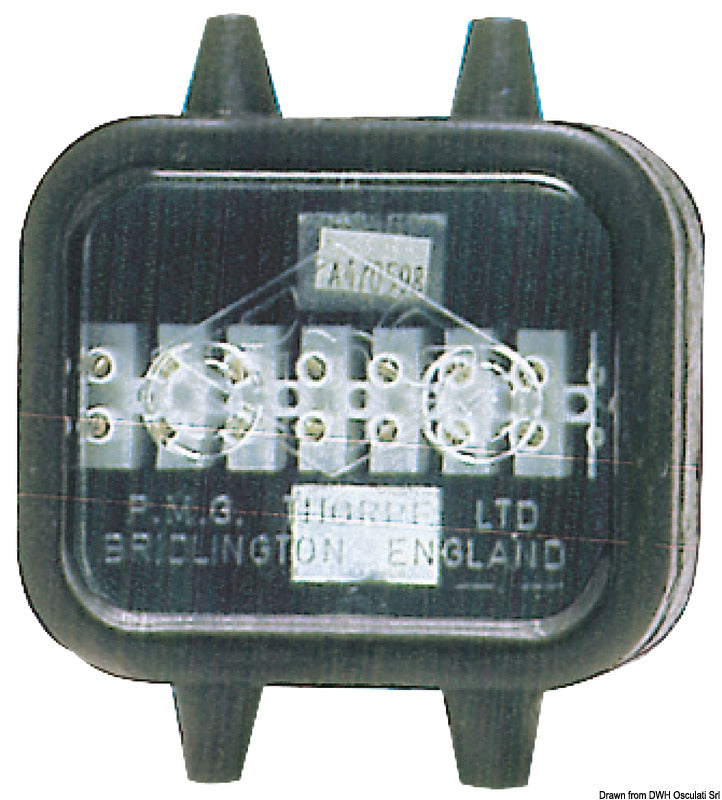 8-napainen liitinlevy, 14A, 100 % vesitiivis