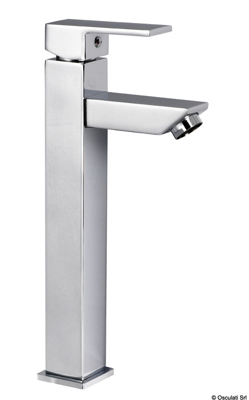 Neliönmuotoinen korkea hana WC-altaalle (ulkoneviin pesualtaisiin)