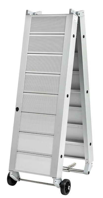 Aluminium gangways with oversized stringers